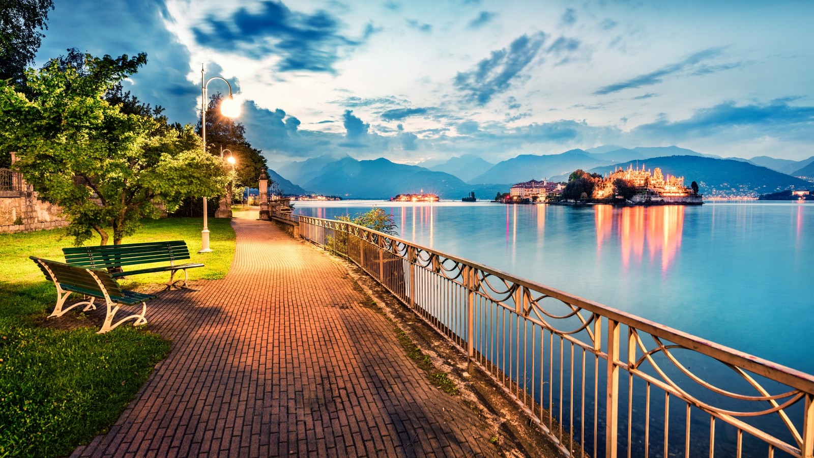 Stresa Cosa Fare Cosa Vedere E Dove Dormire Lombardia Info